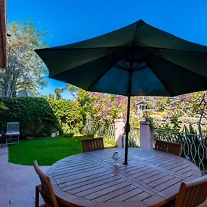 3 Bedrooms On Venice Canal. Villa